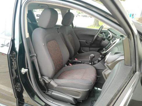 Used 2017 Chevrolet Sonic LT w/ Convenience Package FWD image 18