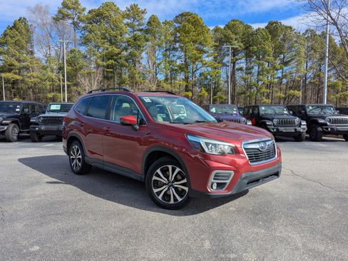 Used 2019 Subaru Forester Limited image 3
