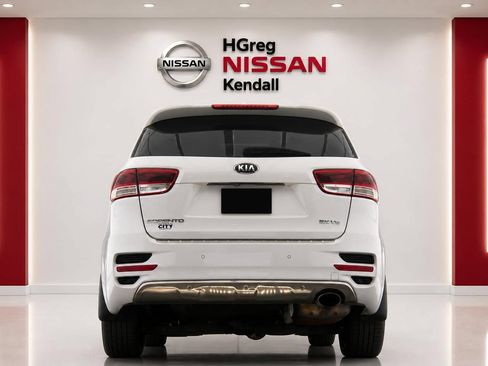 Used 2017 Kia Sorento SX AWD/4WD image 6