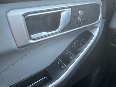 Used 2023 Ford Explorer XLT w/ Equipment Group 202A image 20