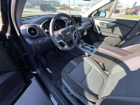 New 2025 Chevrolet Blazer LT w/ Convenience Package image 10