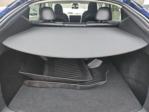 Used 2023 Tesla Model Y Long Range image 25