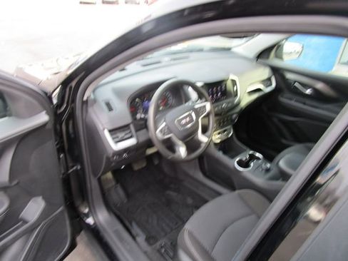 Used 2023 GMC Terrain SLE w/ LPO, Floor Liner Package image 18