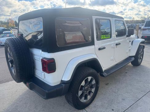 Used 2021 Jeep Wrangler Unlimited Sahara w/ Dual Top Group AWD/4WD image 5