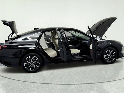 Used 2024 Hyundai Sonata SEL FWD image 13