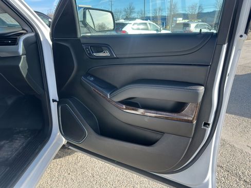 Used 2019 Chevrolet Tahoe 4WD image 10