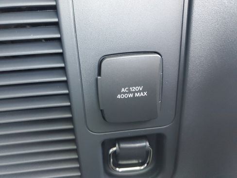 New 2026 Lincoln Navigator L Black Label AWD/4WD image 33