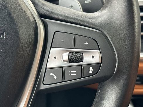 Used 2022 BMW 330i Sedan w/ Driving Assistance Package image 27