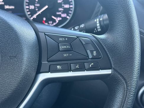 Used 2024 Nissan Sentra SV FWD image 25