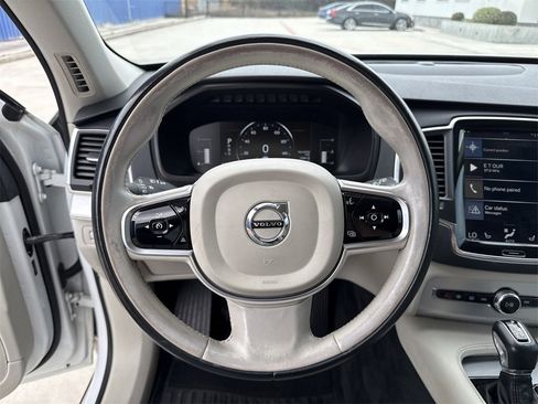 Used 2017 Volvo XC90 T5 Momentum w/ Vision Package image 14