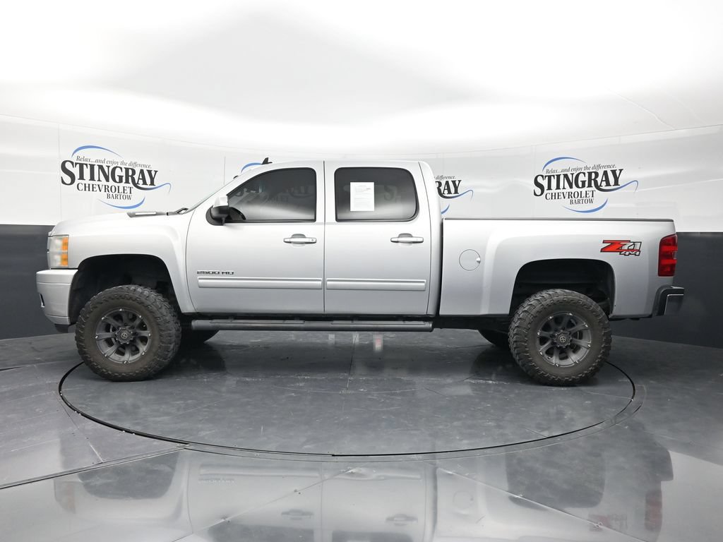 Used 2012 Chevrolet Silverado 2500 LTZ w/ LTZ Plus Package AWD/4WD image 5