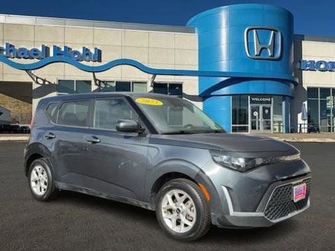 Used 2023 Kia Soul LX w/ Option Group 015 image 1