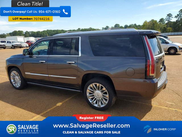 Used 2018 Cadillac Escalade ESV Platinum AWD/4WD image 3