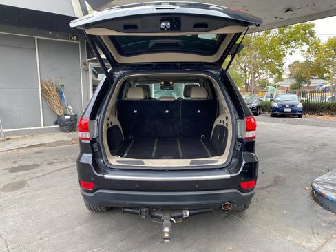 Used 2013 Jeep Grand Cherokee Limited w/ Luxury Group II image 8