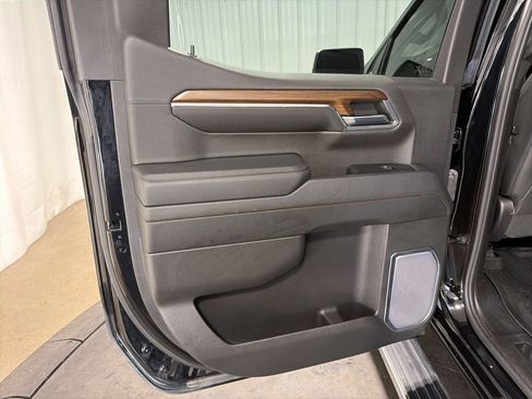 Certified 2024 Chevrolet Silverado 1500 High Country w/ Technology Package AWD/4WD image 17