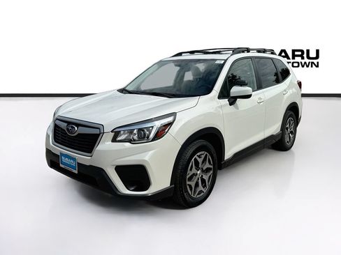 Used 2019 Subaru Forester Premium w/ All-Weather Package AWD/4WD image 3