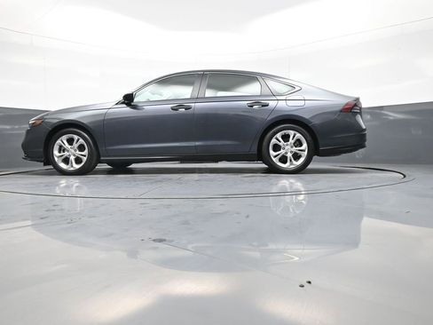 Certified 2023 Honda Accord LX image 32