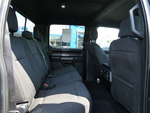 Used 2019 Ford F150 XLT w/ Equipment Group 302A Luxury AWD/4WD image 15