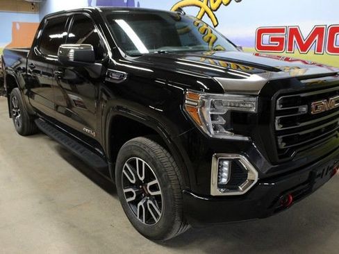 Used 2020 GMC Sierra 1500 AT4 w/ Technology Package AWD/4WD image 4