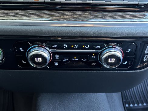 Used 2023 GMC Sierra 1500 Elevation AWD/4WD image 29