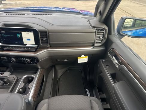 Used 2025 Chevrolet Silverado 1500 RST AWD/4WD image 23