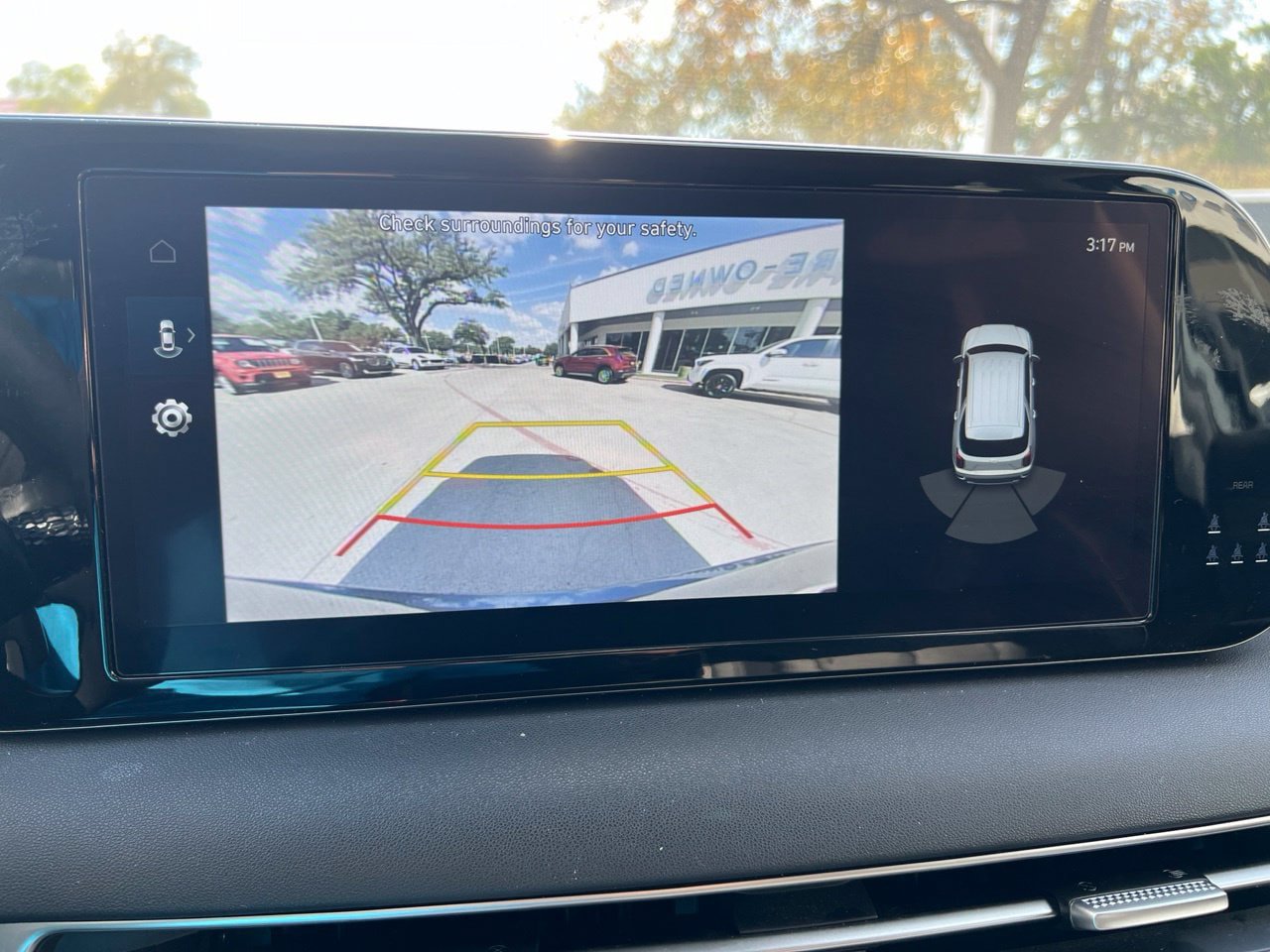 Used 2025 Hyundai Palisade SEL FWD image 19