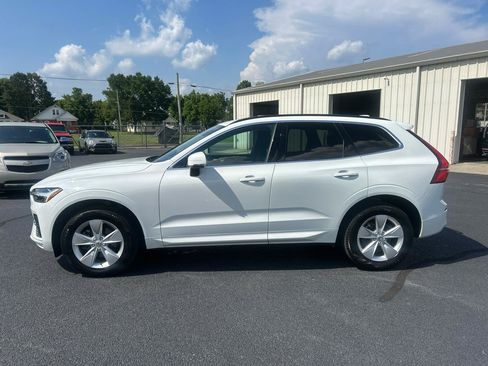 Used 2022 Volvo XC60 B5 Momentum AWD/4WD image 8