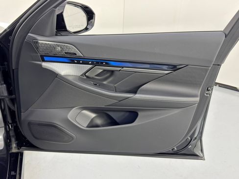 Used 2024 BMW i5 M60 w/ Premium Package image 45