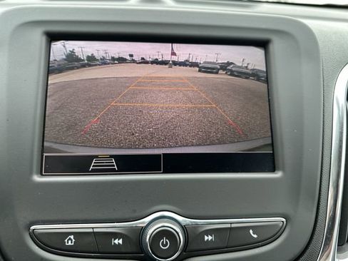 Certified 2024 Chevrolet Equinox LS AWD/4WD image 25
