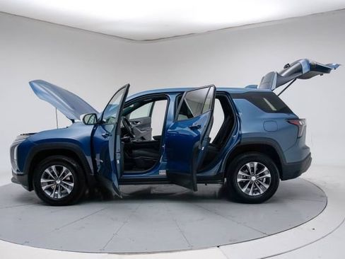 Used 2026 Chevrolet Equinox LT AWD/4WD image 19