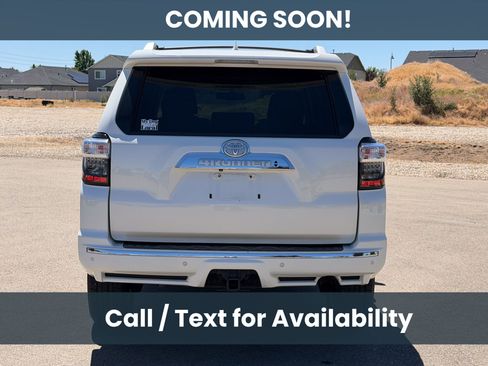 Used 2018 Toyota 4Runner Limited AWD/4WD image 5