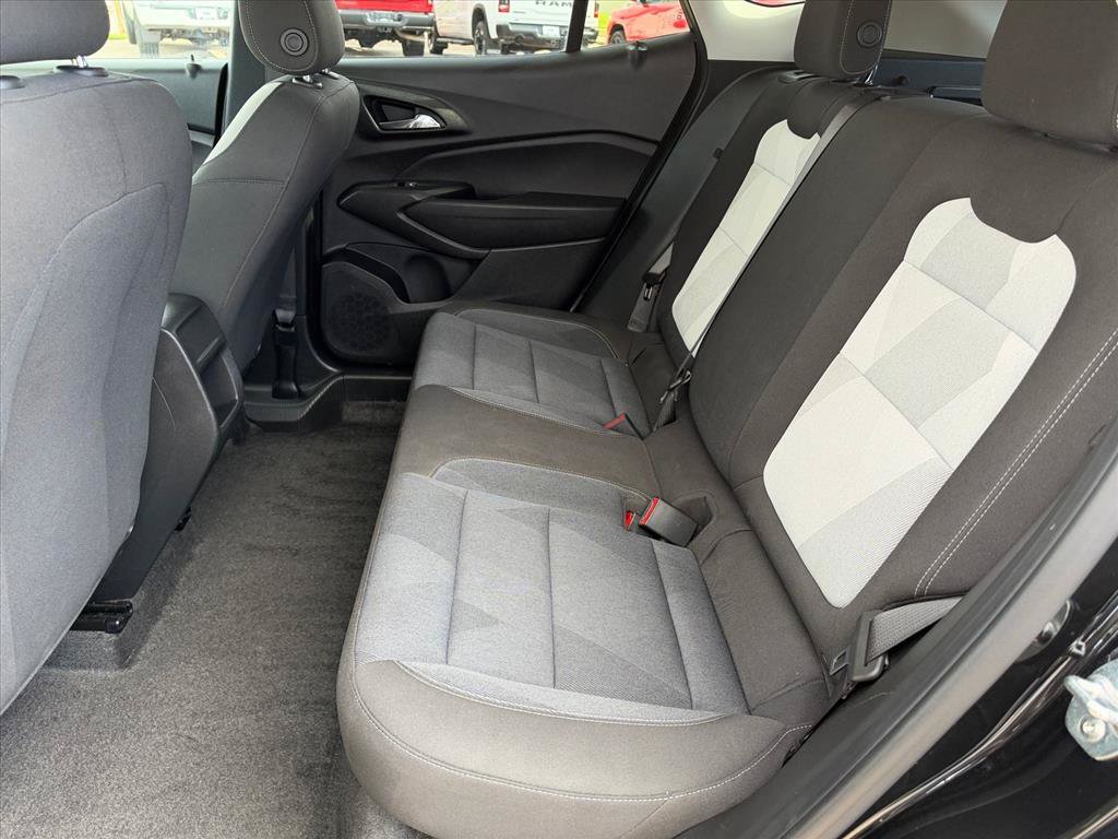 Used 2025 Chevrolet Trax LS FWD image 8