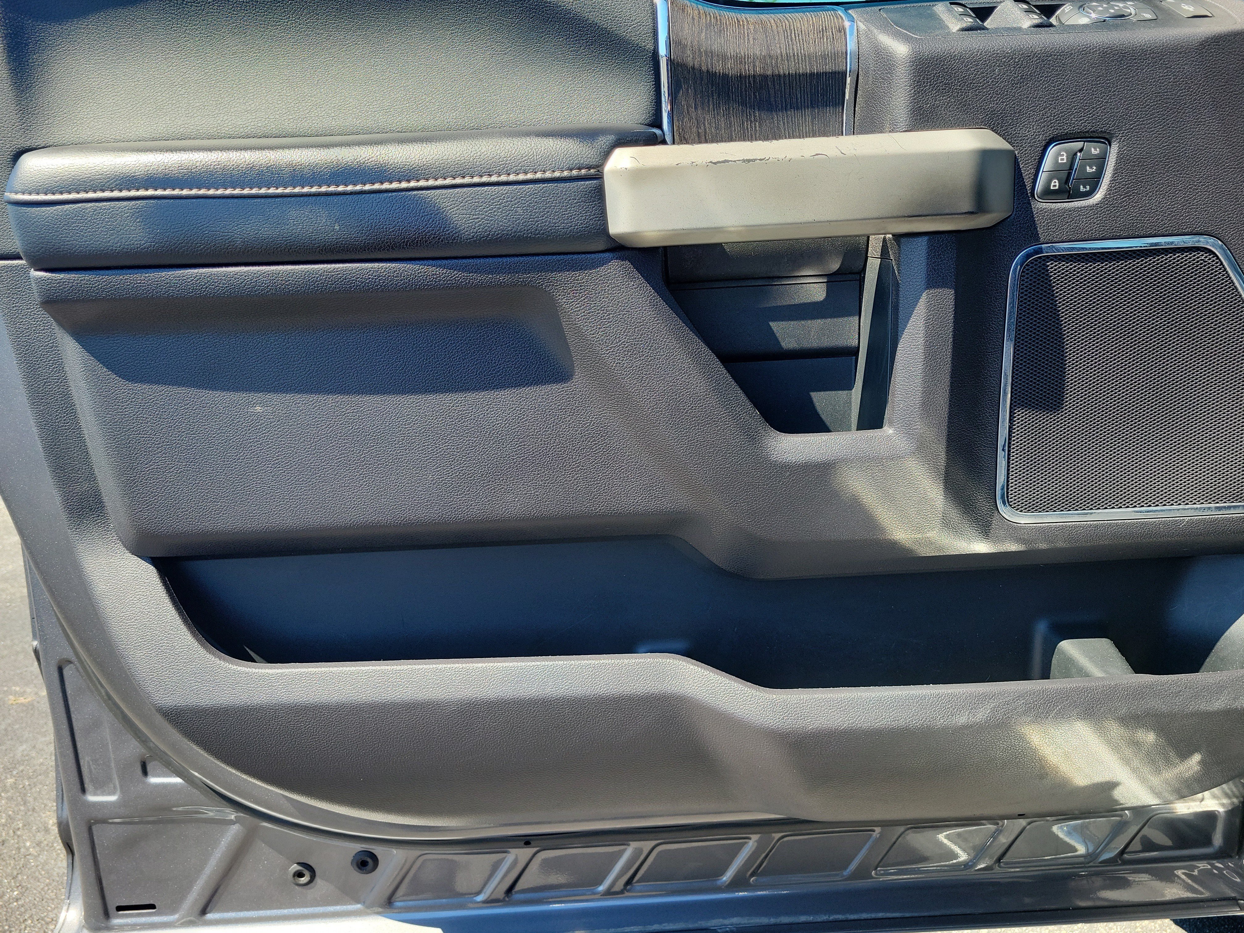 Used 2021 Ford F250 Lariat AWD/4WD image 21