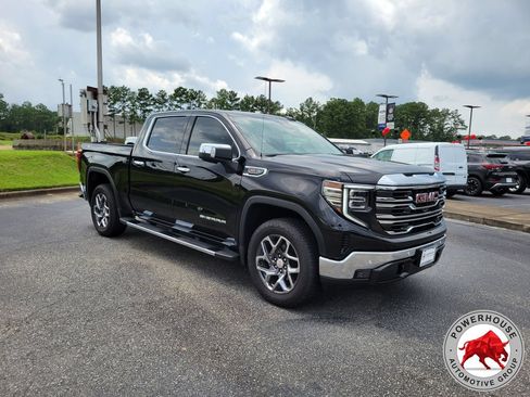 Used 2025 GMC Sierra 1500 SLT w/ SLT Premium Plus Package AWD/4WD image 8