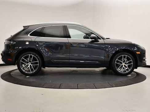 Certified 2025 Porsche Macan image 8
