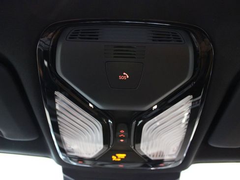 New 2026 BMW X5 xDrive40i w/ Climate Comfort Package image 17