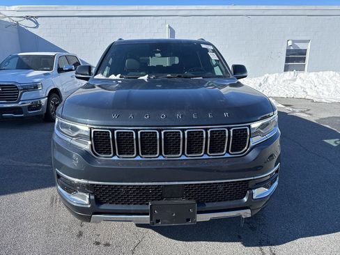 Used 2024 Jeep Wagoneer Series III image 2