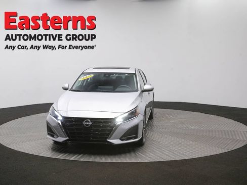 Used 2023 Nissan Altima 2.5 SV w/ SV Premium Package AWD/4WD image 56