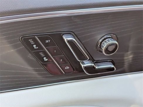 Used 2024 Cadillac Lyriq Sport image 23