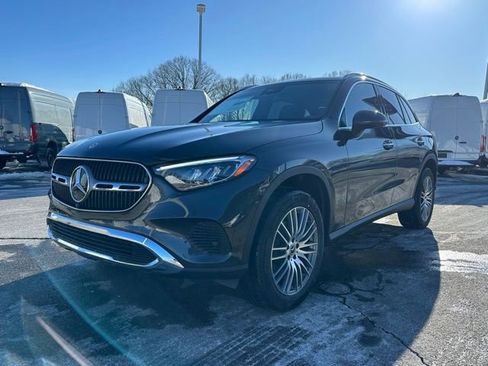 New 2026 Mercedes-Benz GLC 300 4MATIC image 3