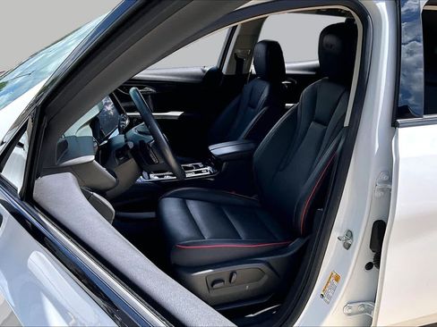 Used 2023 Buick Envision Essence w/ Sport Touring Package FWD image 8
