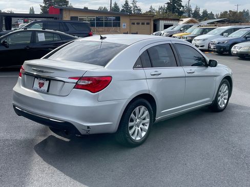 Used 2012 Chrysler 200 Touring image 6