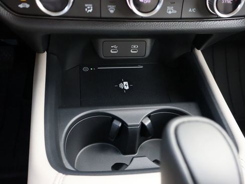 Certified 2026 Honda HR-V EX-L image 24
