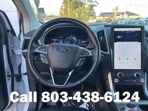 Used 2023 Ford Edge SEL AWD/4WD image 16