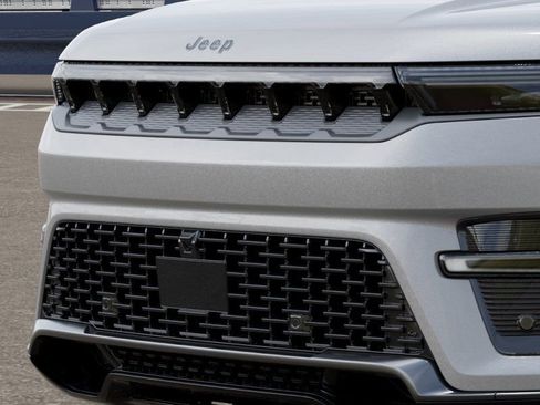 New 2026 Jeep Grand Wagoneer 4WD image 11