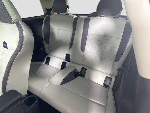 Certified 2025 MINI Cooper 2-Door Hardtop image 25