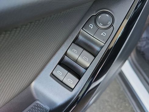 New 2026 Chevrolet Equinox LT w/ Convenience Package II image 26