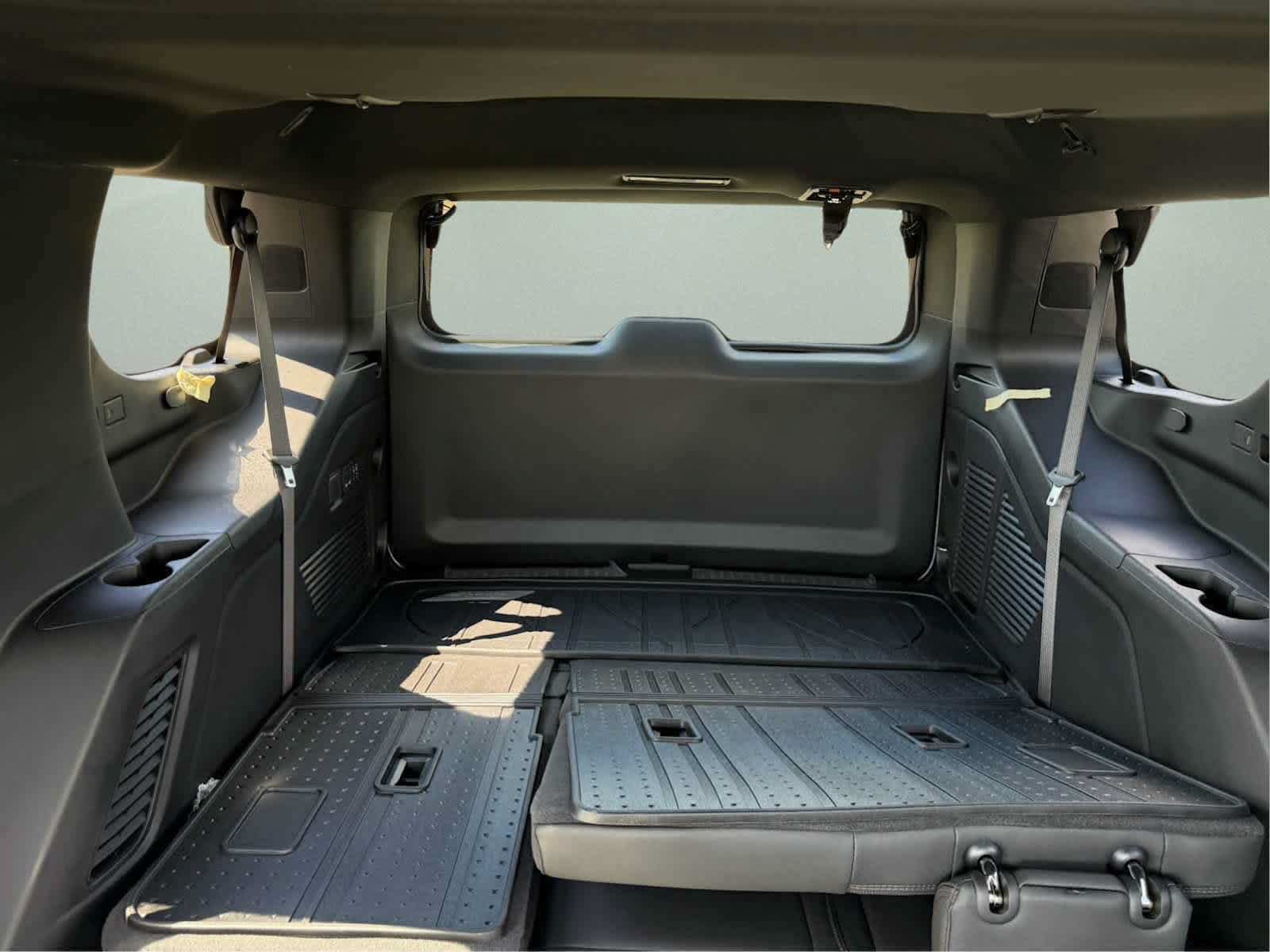 New 2026 Chevrolet Tahoe High Country AWD/4WD image 37