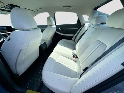 New 2026 Hyundai Sonata SEL FWD image 23