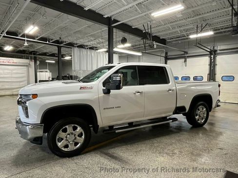 Used 2020 Chevrolet Silverado 2500 LTZ image 7